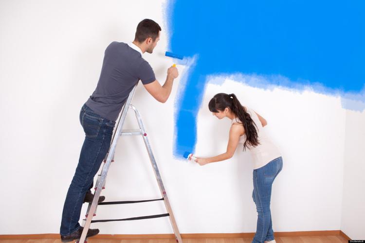 Tùy thuộc vào bề mặt tường cụ thể để lựa chọn dụng cụ thi công sơn cho phù hợp.